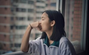 面對失敗時，你是否懷疑神是否仍然與你同在？閱讀這篇見證時，學習如何在夢想破滅時信靠神，放下對成功的執著，在基督裡找到真實的身分與價值。